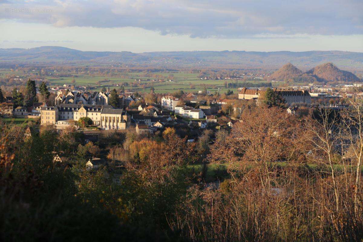 Maison à AUTUN