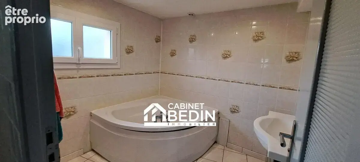 Maison 108 m² à Izon  - photo 5
