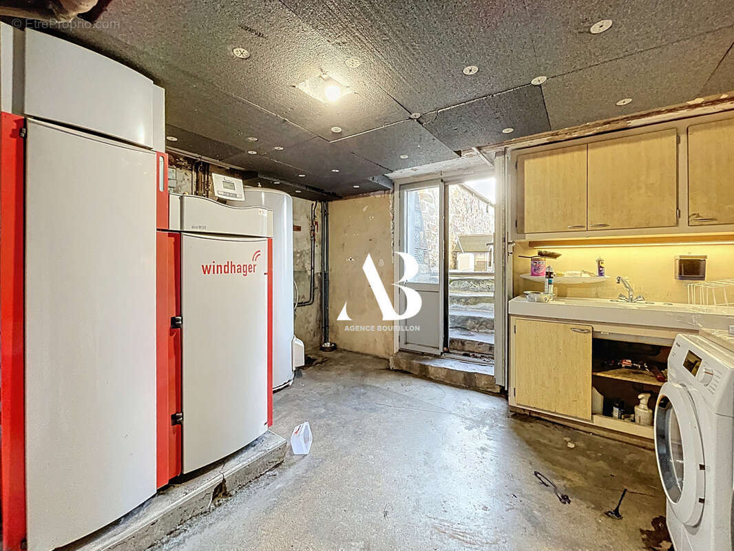 Maison à LA CHAPELLE-RABLAIS