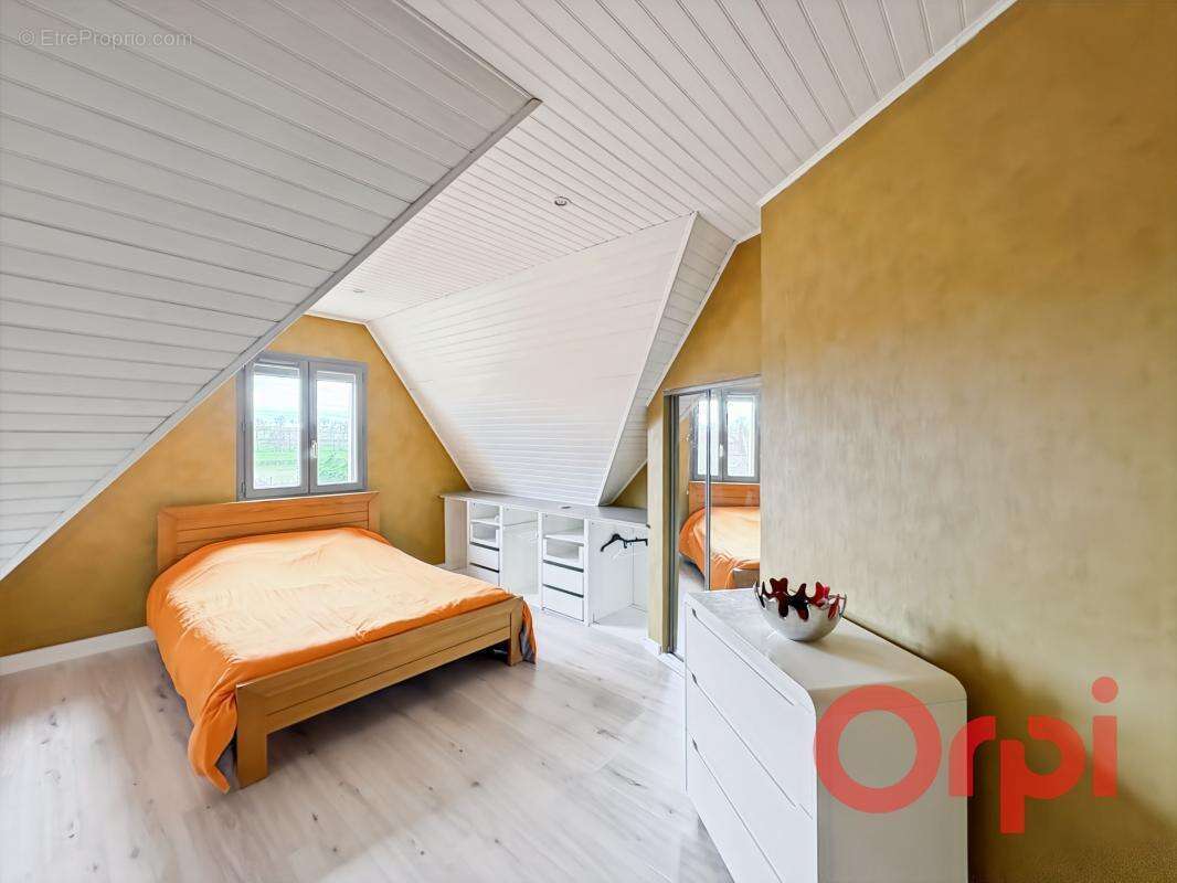 Maison à COSNE-D'ALLIER