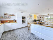 Cuisine - Maison à CHASSIEU