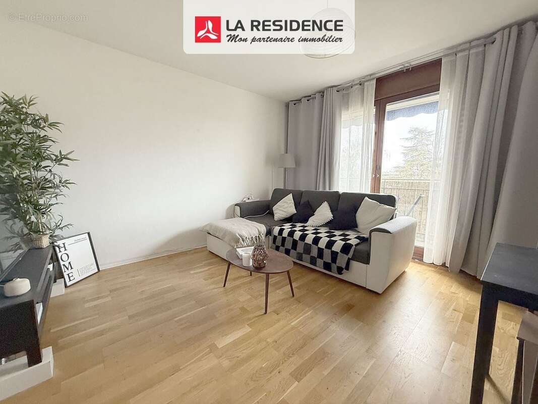Appartement 35 m² à Velizy-Villacoublay  - photo 9