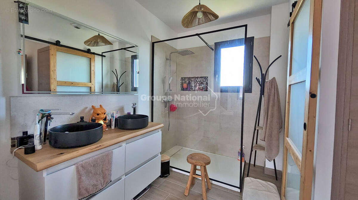 Maison Les Pennes Mirabeau 4 pièce(s) 106 m2 avec piscine et garage - photo 8