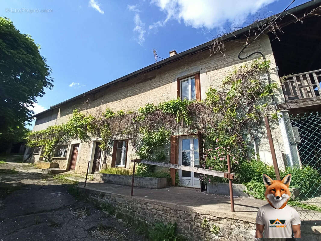 Maison à SCEY-MAISIERES