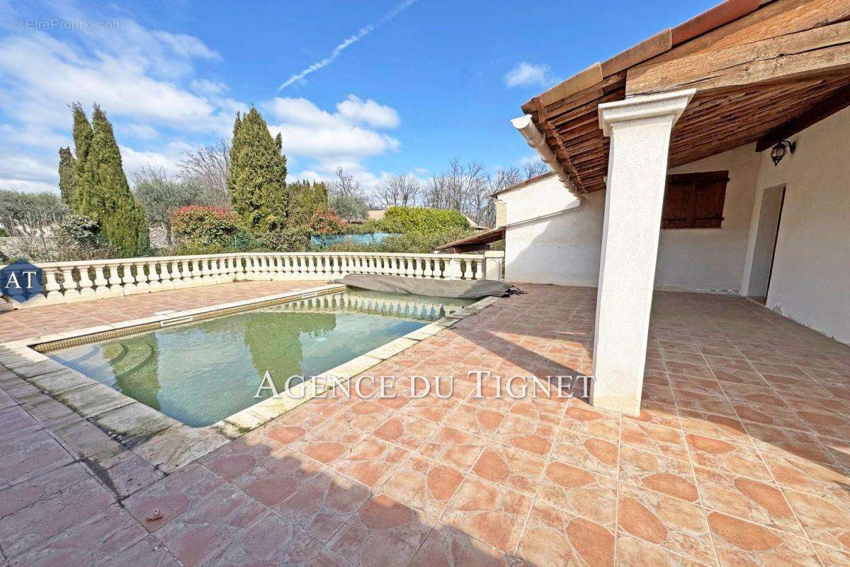 Appartement à SAINT-CEZAIRE-SUR-SIAGNE