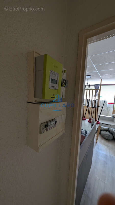 Roanne centre-ville Studio en parfait état avec parking privatif - photo 2