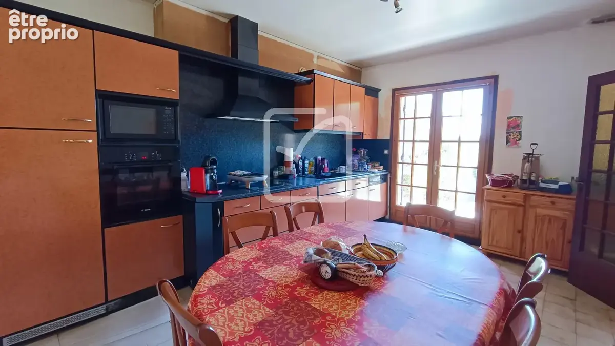 Elégante maison dans un beau cadre de vie. - photo 7