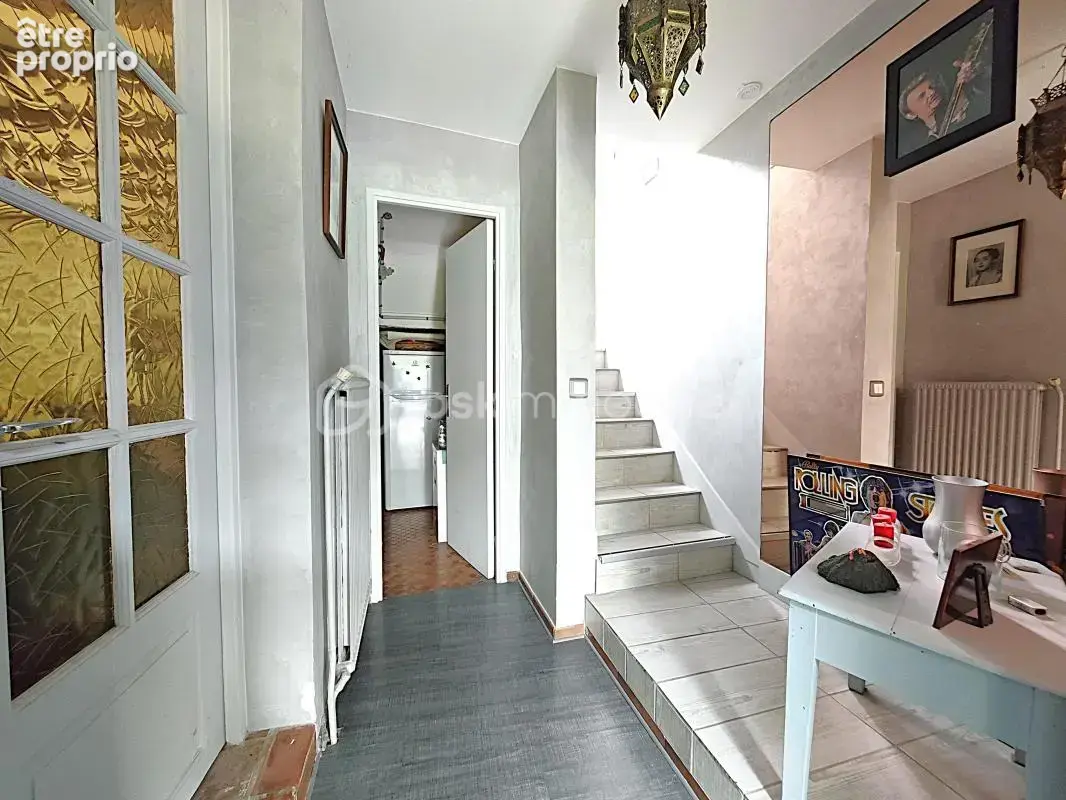 À 10 minutes de RAMBOUILLET, propriété de 220 m² habitable sur terrain de 940 m² avec une magnifique piscine de 5 M par 10 M - photo 19