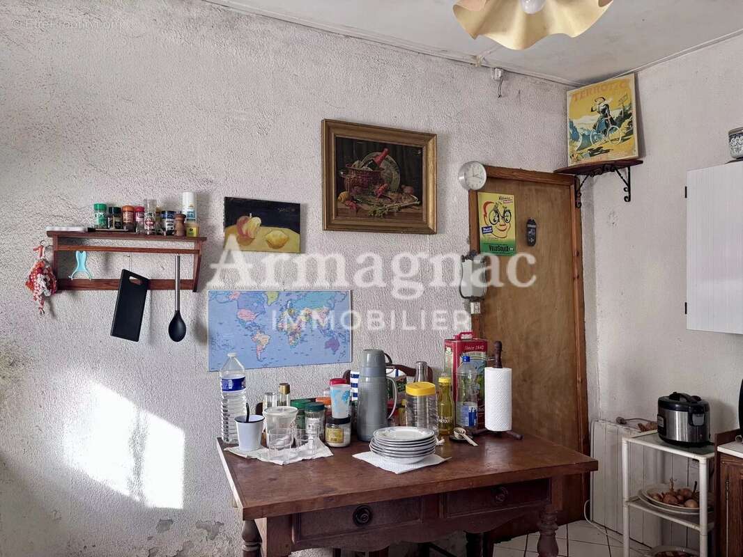 Maison à VIC-FEZENSAC