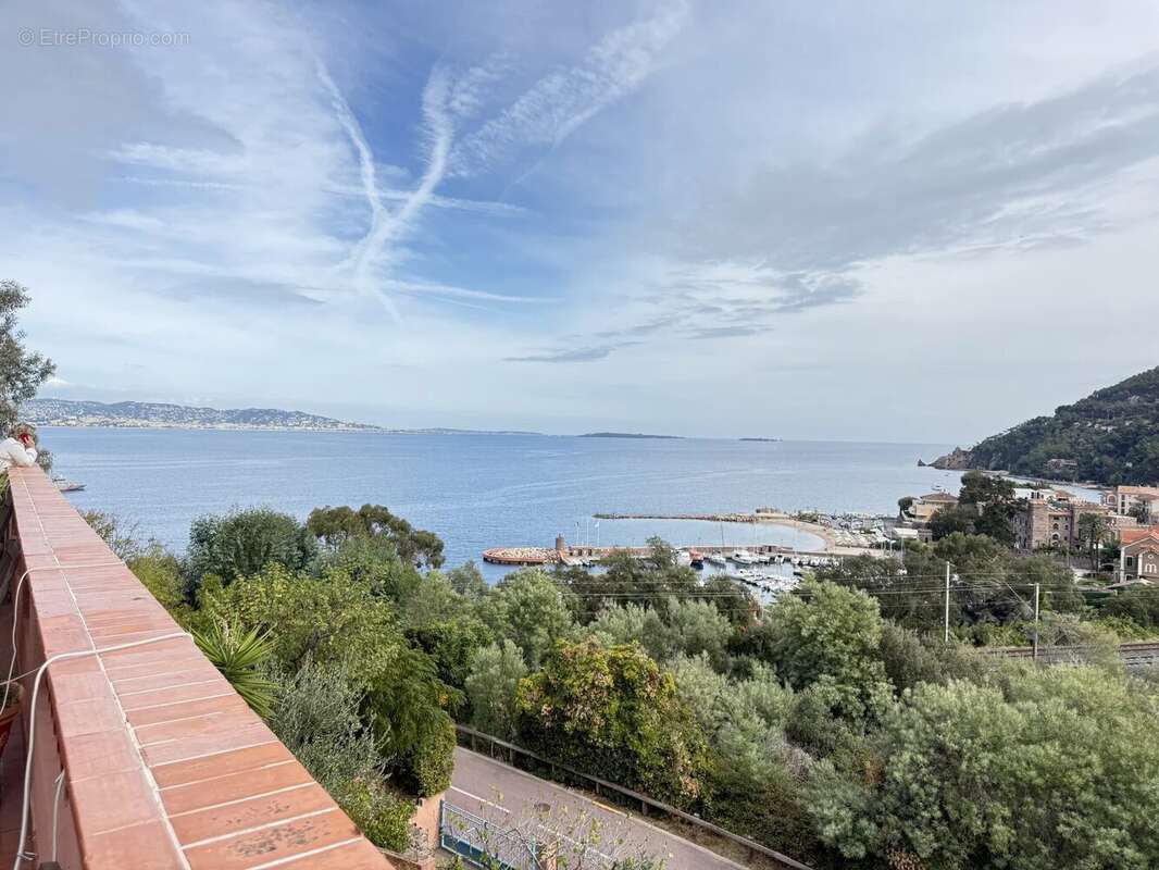 Maison à THEOULE-SUR-MER