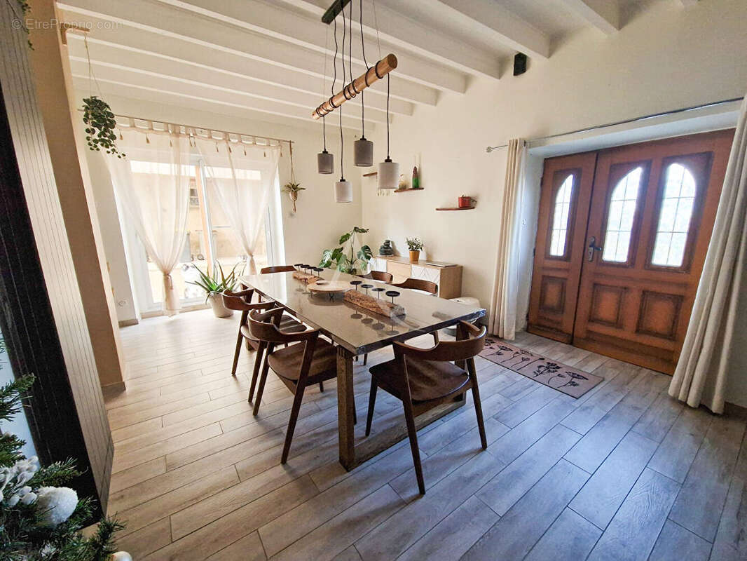 Maison à MONTREUIL-BELLAY