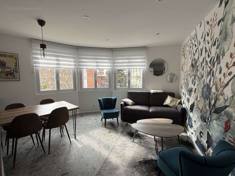 Appartement à LA GARENNE-COLOMBES