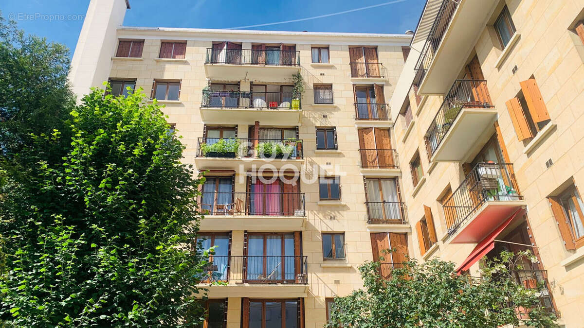 Appartement à BOIS-COLOMBES