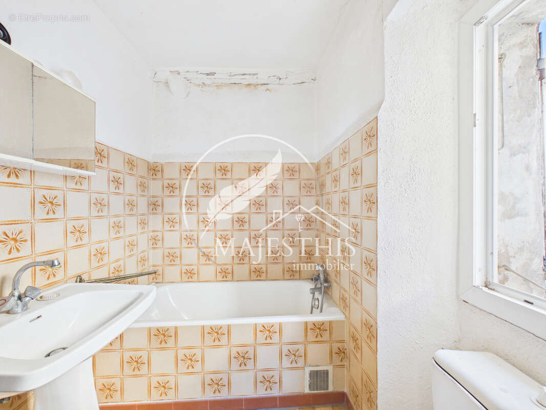 Maison de ville 70m2 a rehabiliter a pignans - photo 9