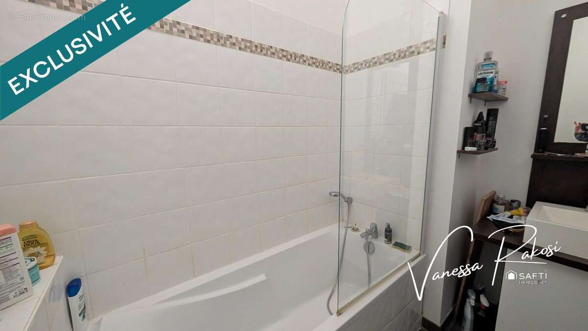 Appartement 82 m² à Saint-Jean-D'angely  - photo 9