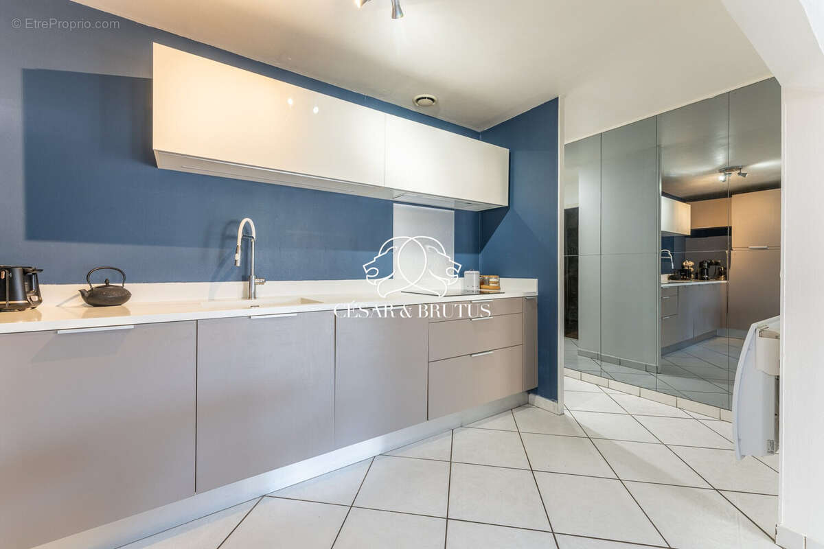 Maison 136 m² à Genas  - photo 2