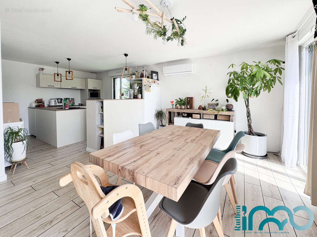 Maison 131 m² à Calmont  - photo 6