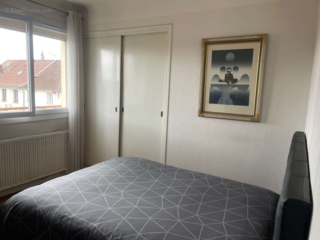 Maison à LA BATIE-DIVISIN