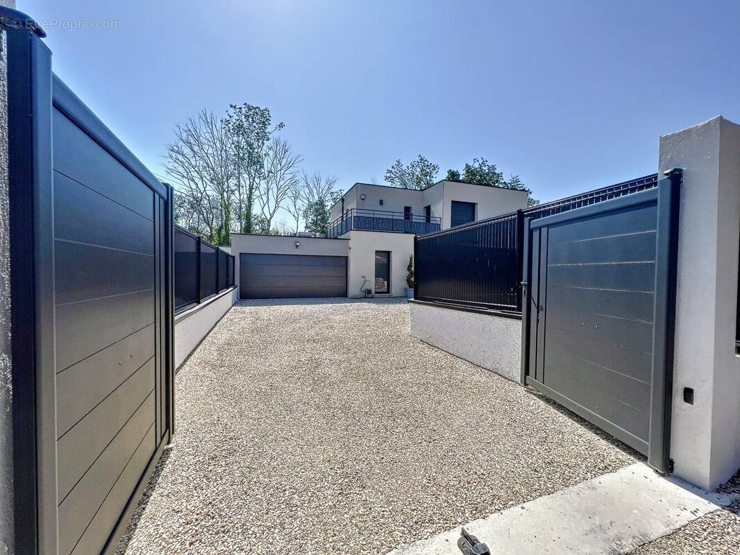 Maison à TIGNIEU-JAMEYZIEU
