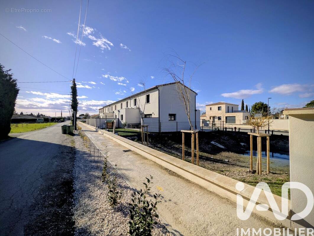 Photo 1 - Maison à SORGUES