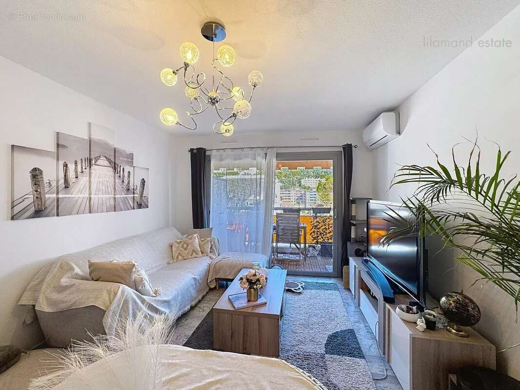 Appartement à LE CANNET