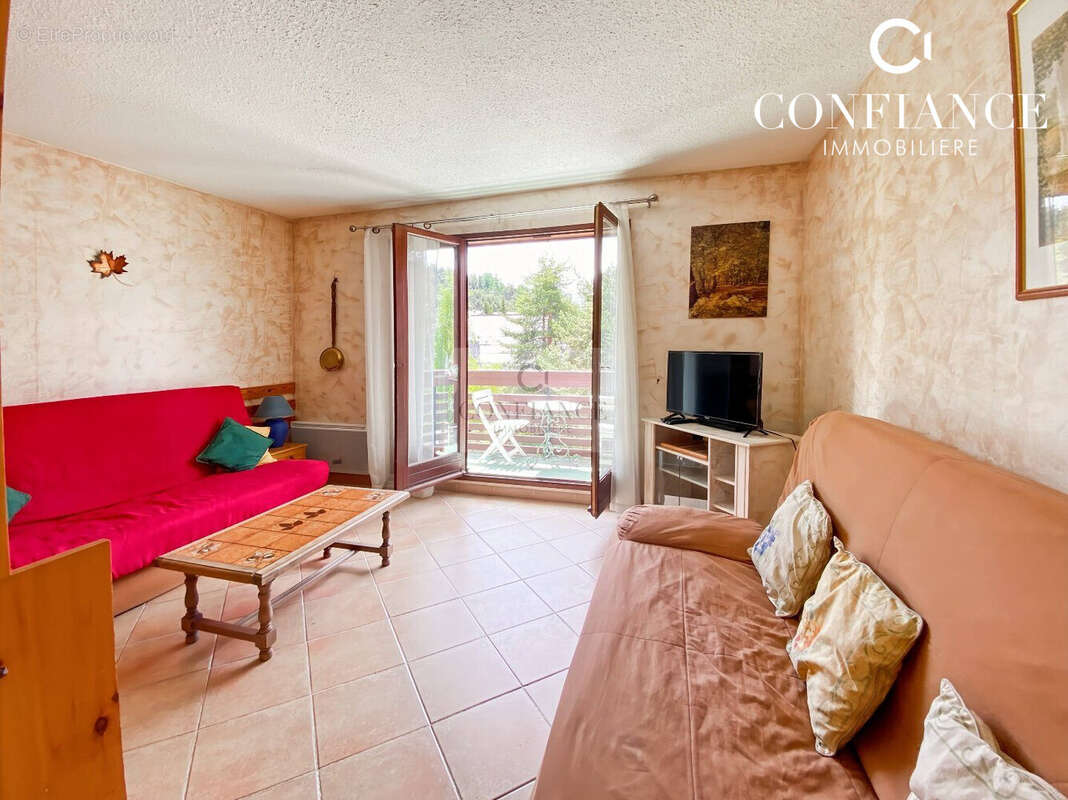 Appartement à SAINT-ETIENNE-DE-TINEE