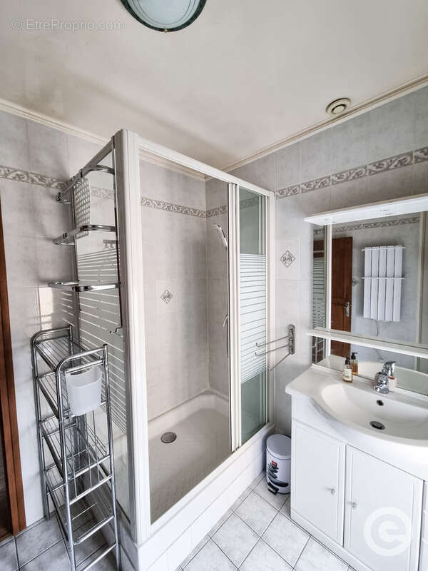 Maison 5 pièces de 117m2 à Etaules avec dépendance - photo 14