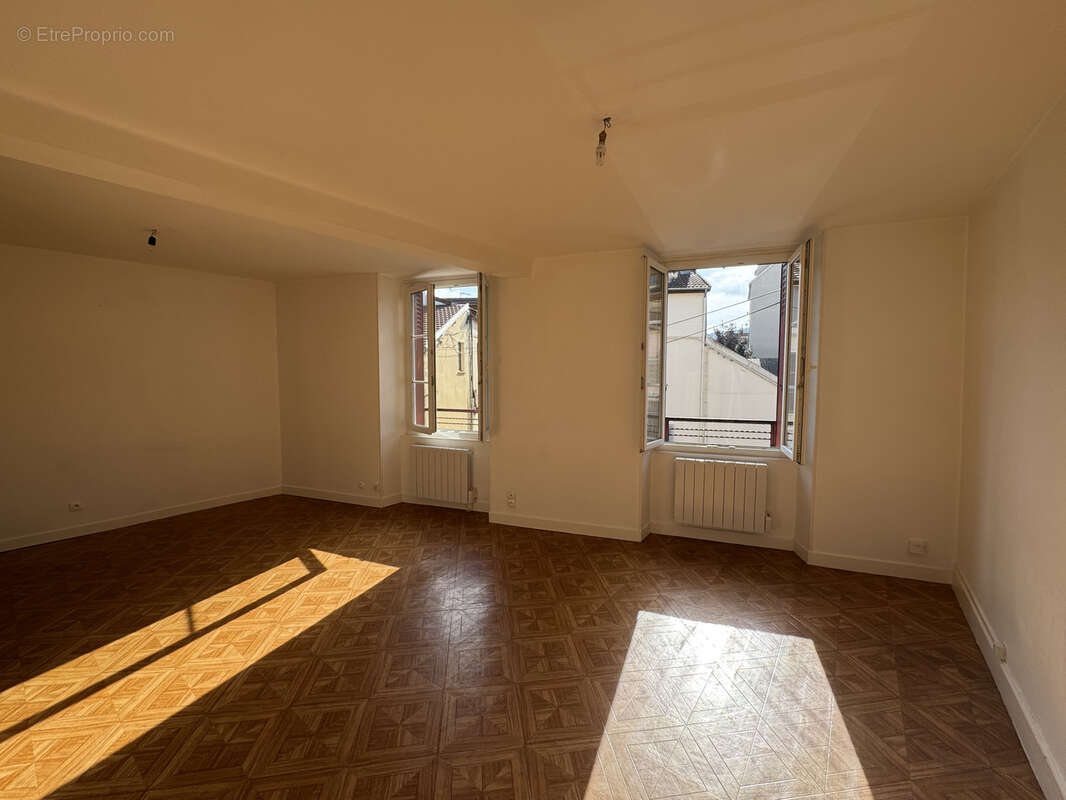 Appartement à BAR-SUR-AUBE