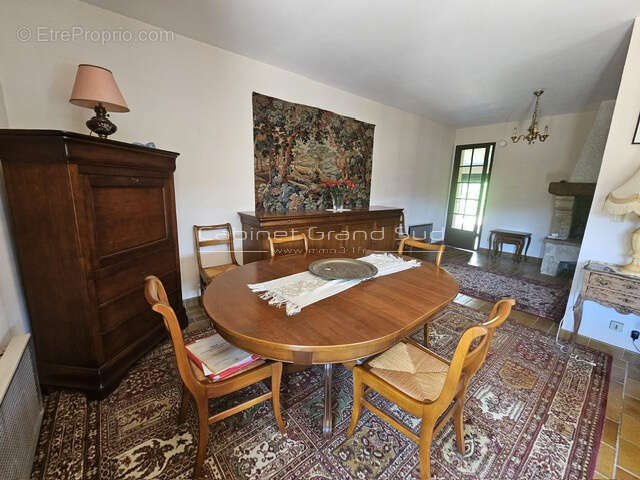 Mauguio A vendre maison de type 5 avec garage - photo 3