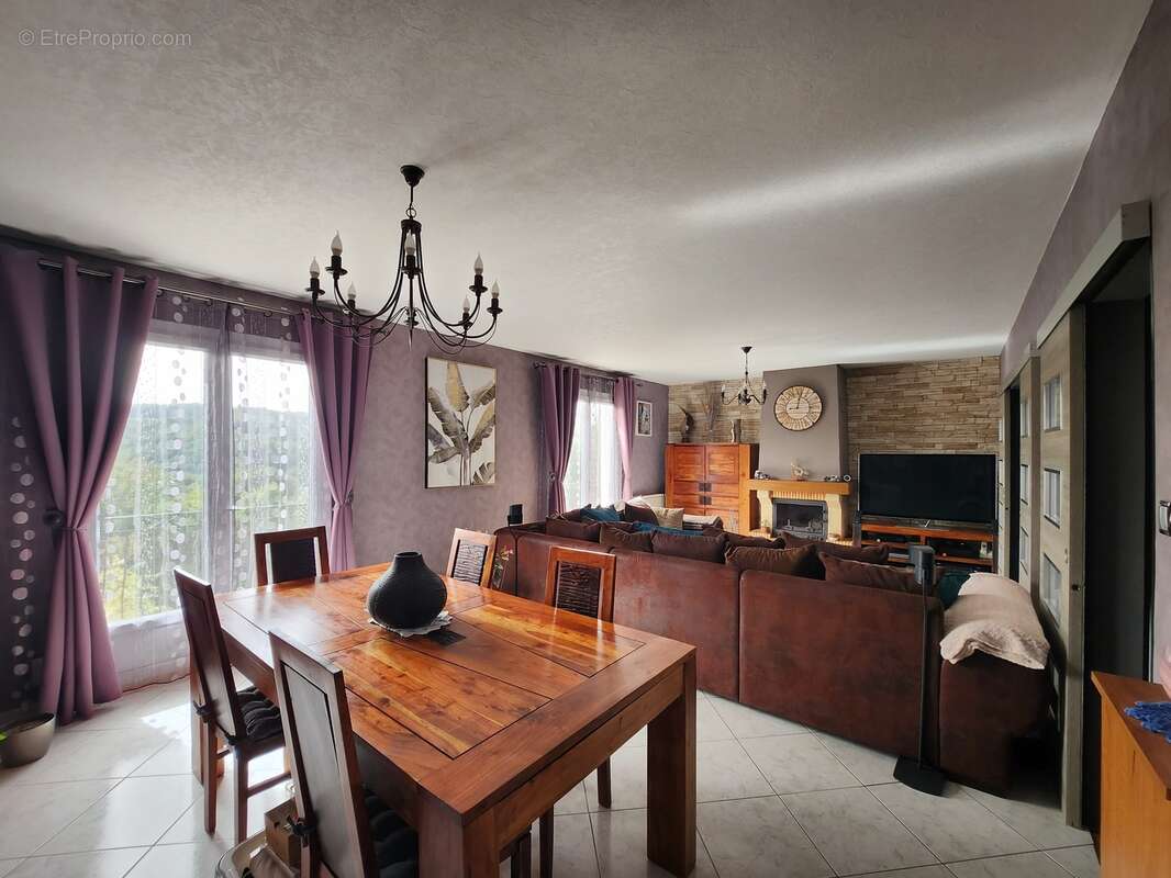 Maison à SAINT-PRIEST-TAURION