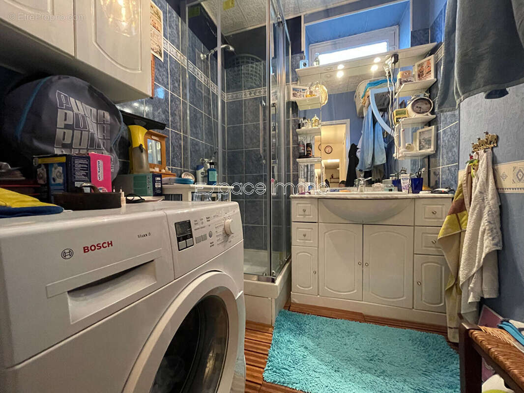 Appartement à MONT-SAINT-AIGNAN