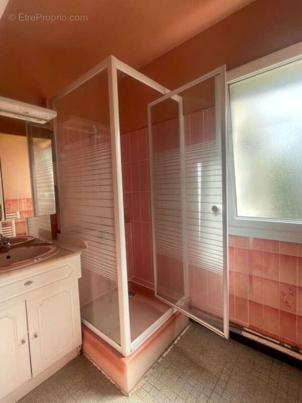 Maison à SAINT-JEAN-DE-BRAYE