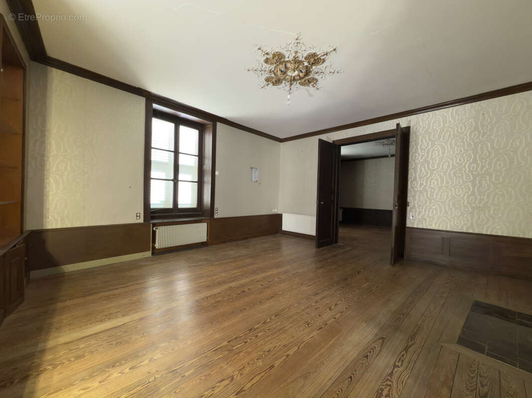 Appartement à DOMPAIRE