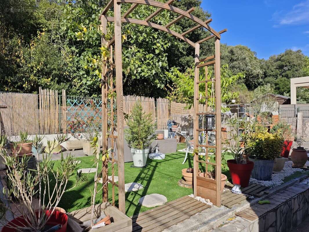 Maison à PUILAURENS