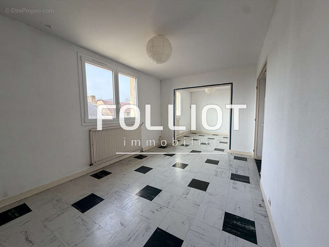 Appartement à LES PIEUX