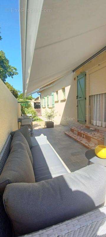 Villa  traditionnelle + studio a vendre - photo 9