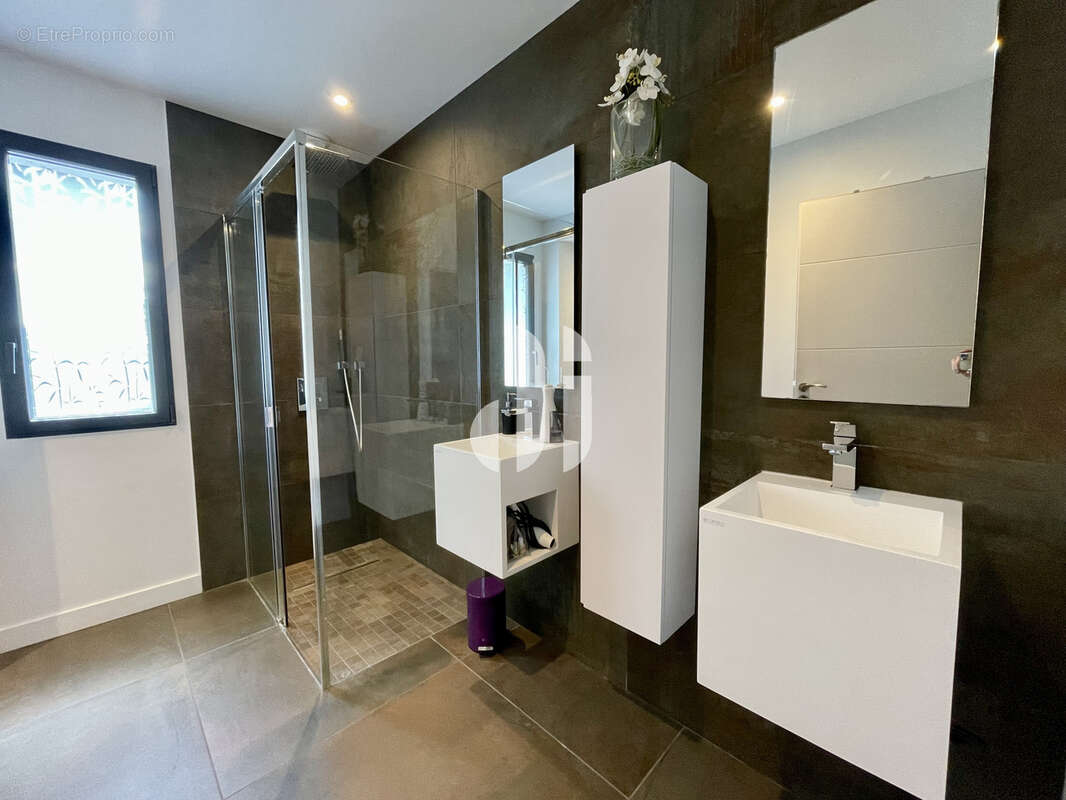 Maison plain-pied Gradignan 163m2 avec piscine chauffée - photo 11