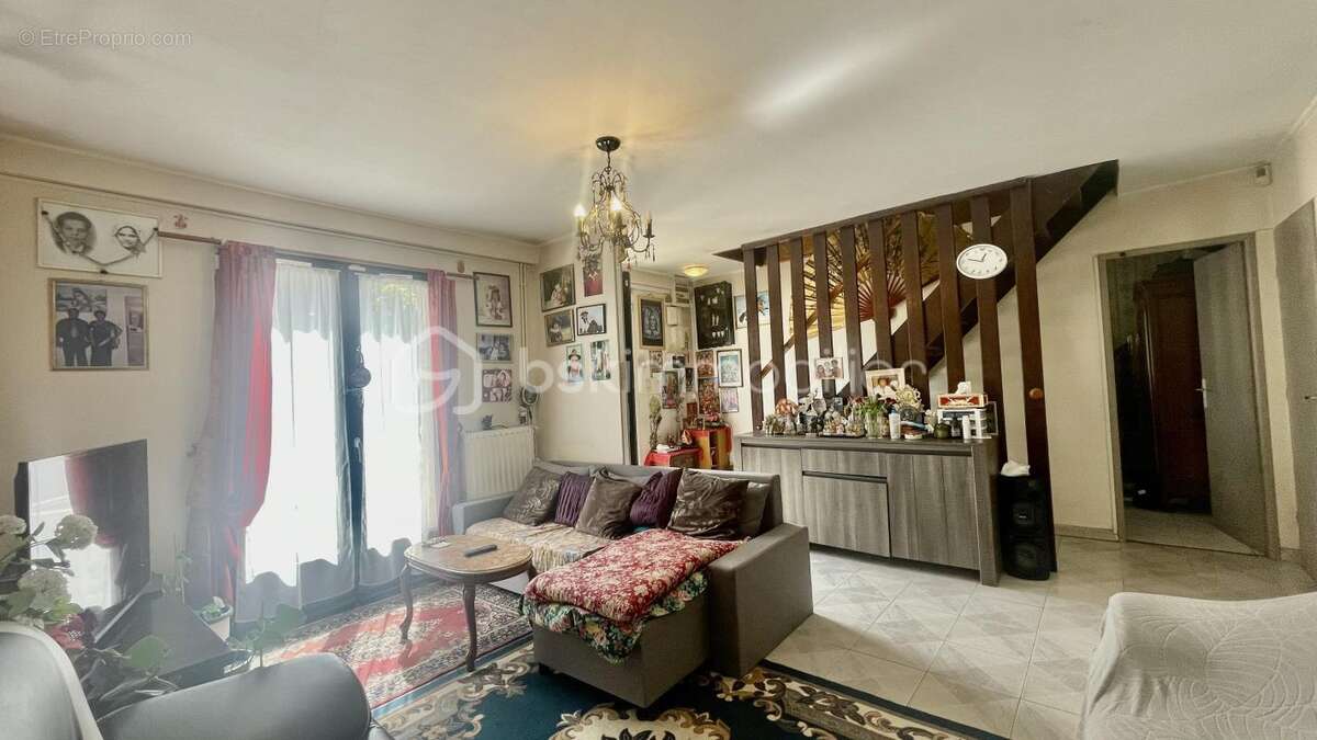 Maison à DAMMARIE-LES-LYS