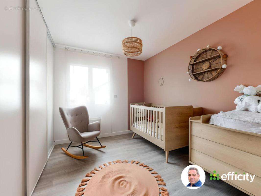 Maison à CHATILLON-SUR-CHALARONNE