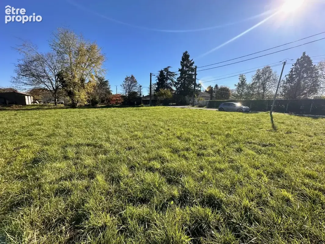 Terrain plat 1069 m² - photo 2