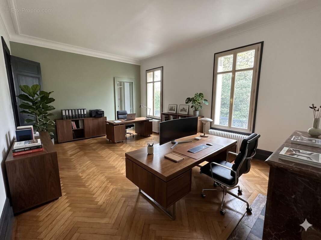 Appartement 513 m² à Begles  - photo 3