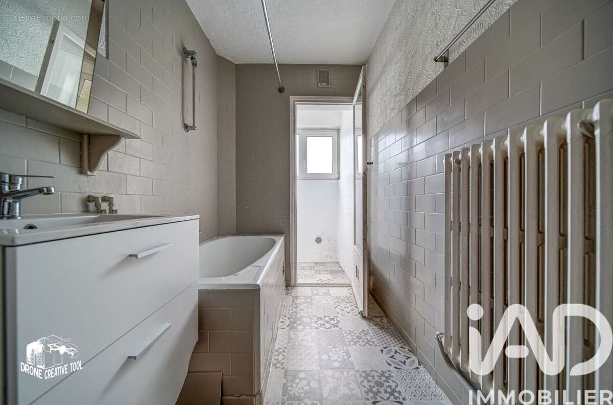 Photo 6 - Appartement à AUDUN-LE-TICHE
