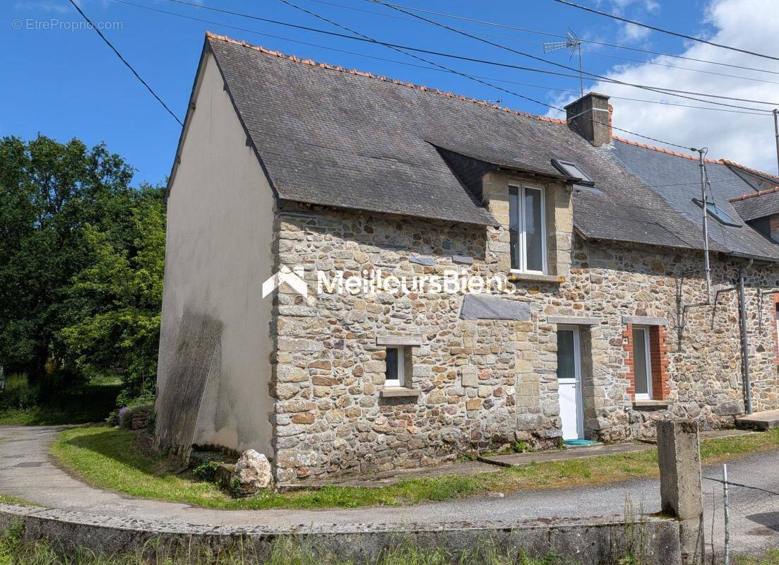 Maison à MAURE-DE-BRETAGNE