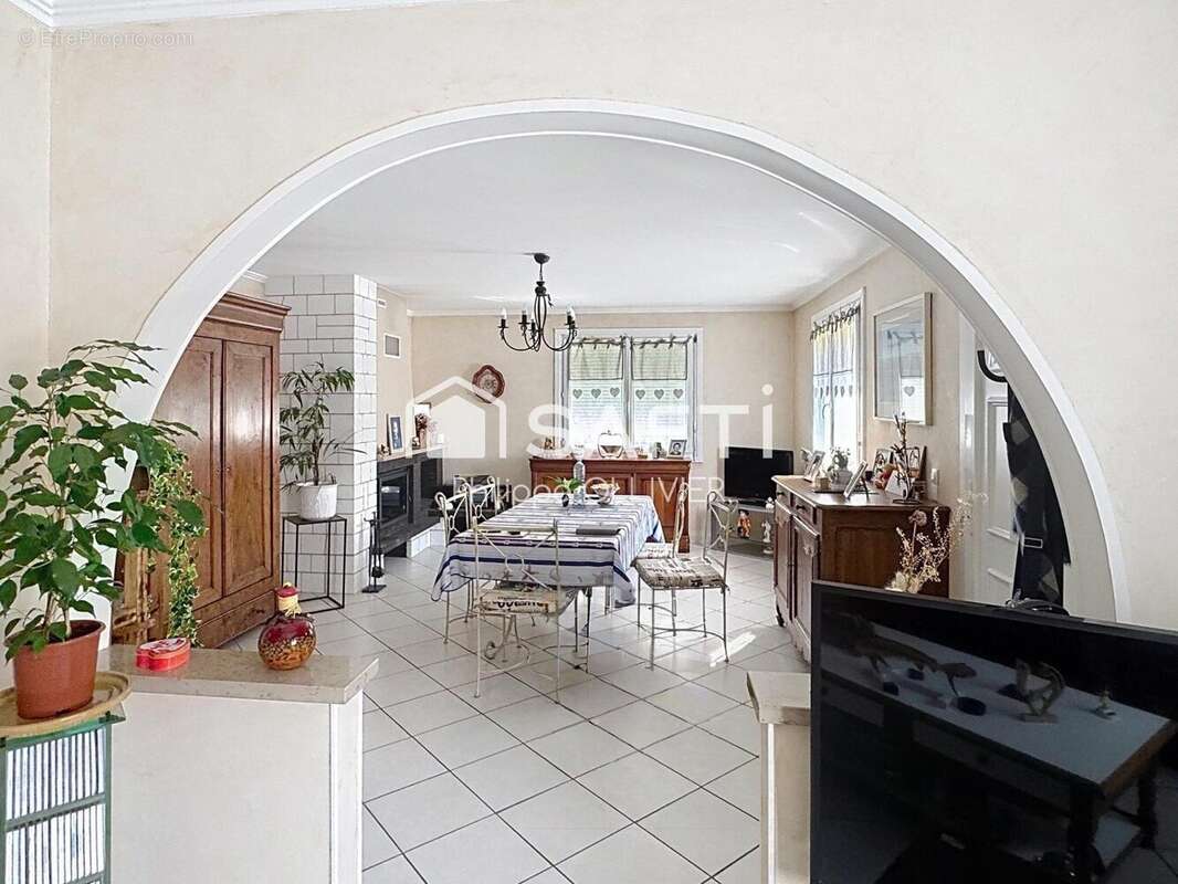 Photo 4 - Maison à FRANCUEIL