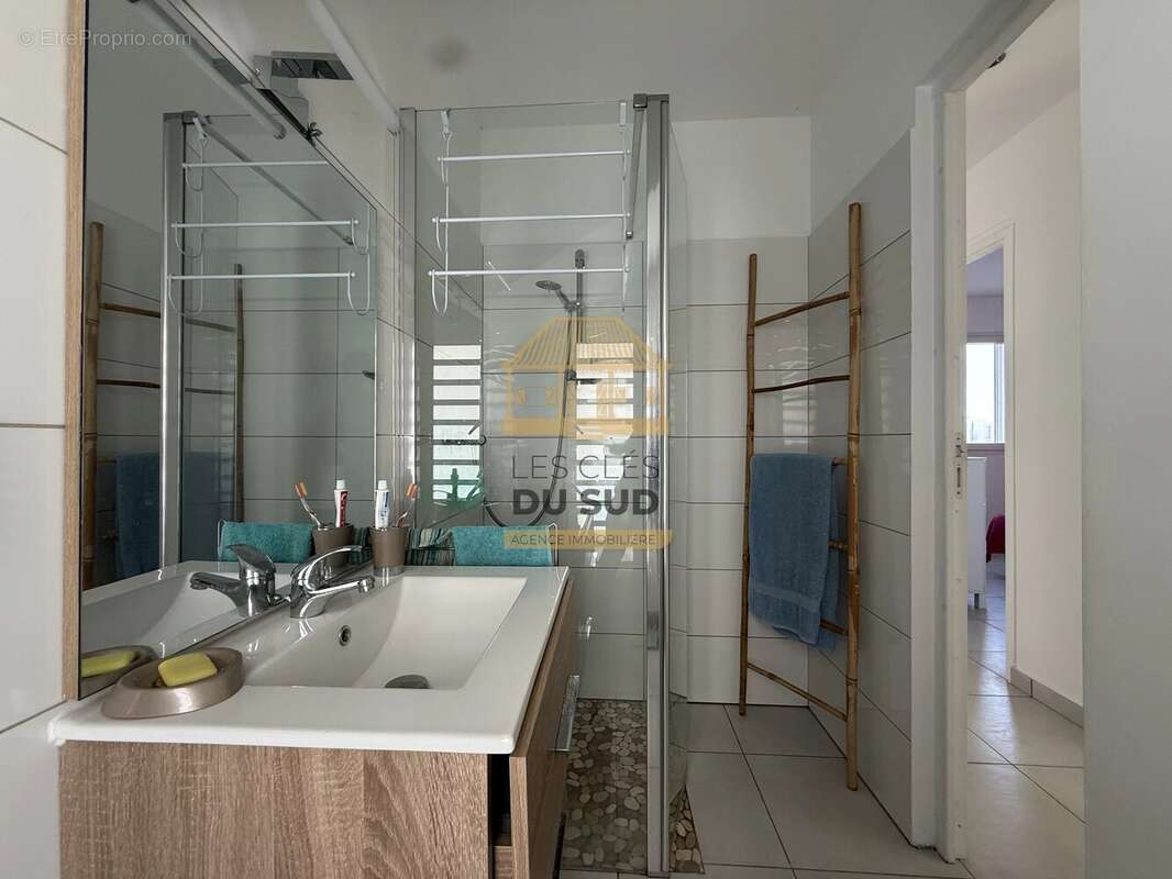 Maison à PETITE-ILE