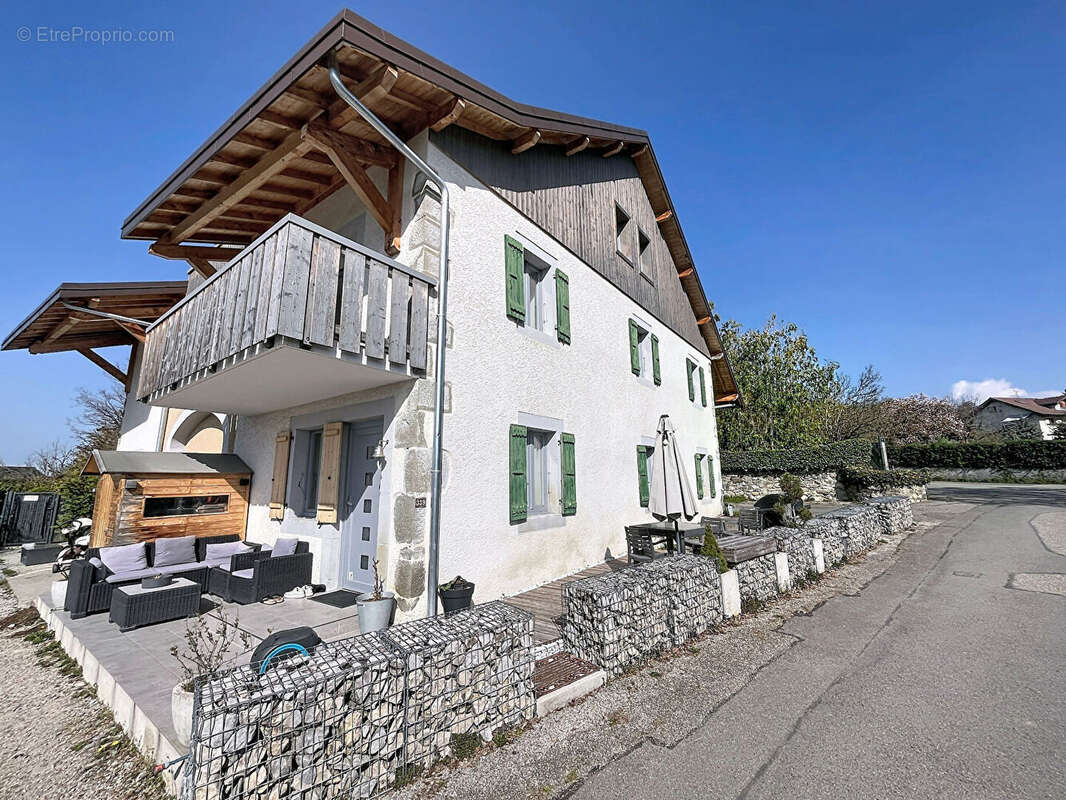 Maison à CONTAMINE-SUR-ARVE