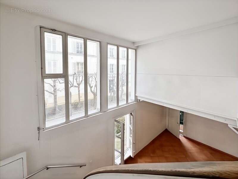 Appartement à PARIS-8E