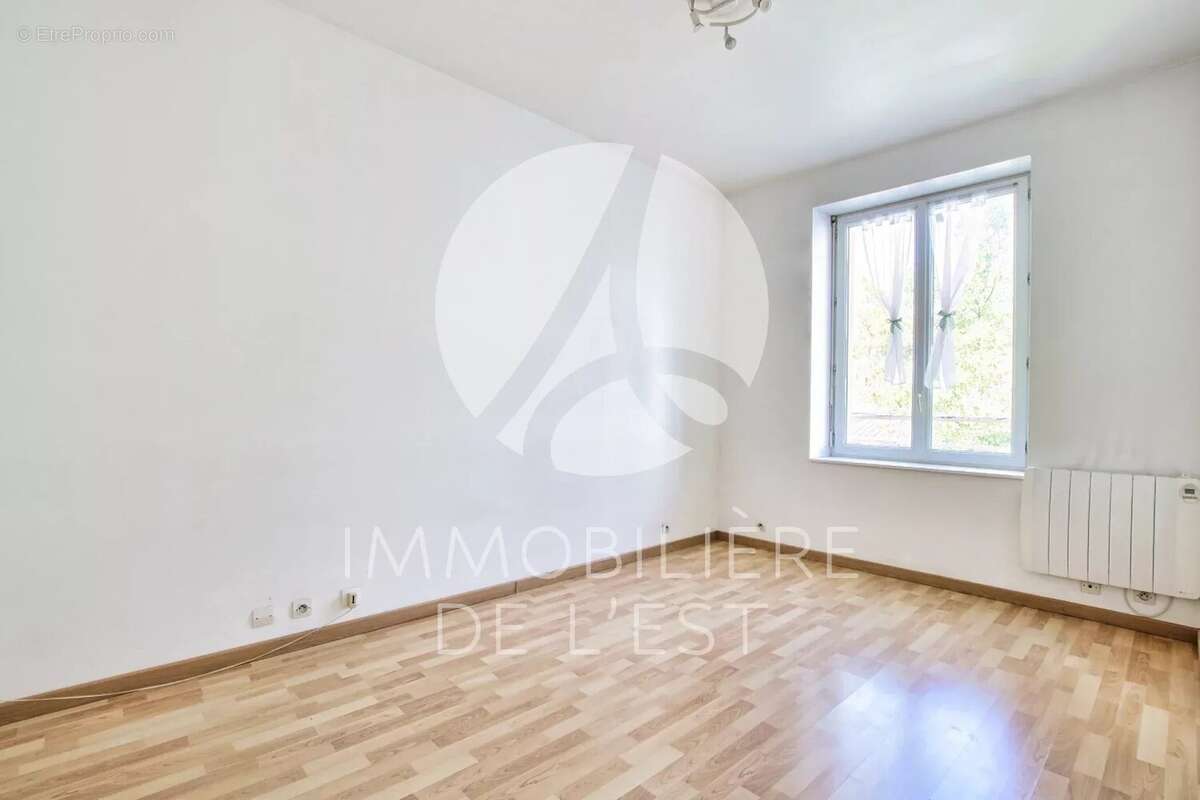 T3 - maryse bastie - 57m² - photo 3