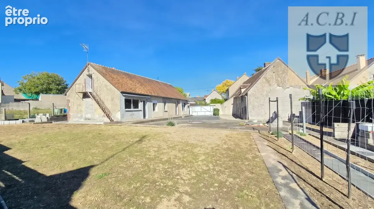 Ancien corps de ferme à 10 minutes à l’est de Vendôme - photo 1