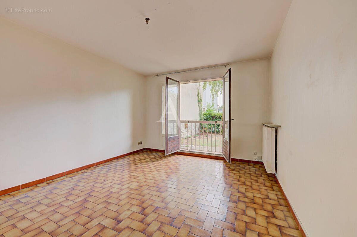 Appartement à BRY-SUR-MARNE